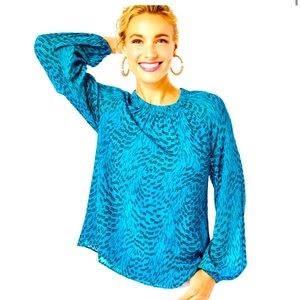 Nwt caline top Lilly Pulitzer teal bay silk swirl clip